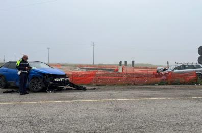 Foggia, scontro tra due auto sulla tangenziale: due feriti in ospedale