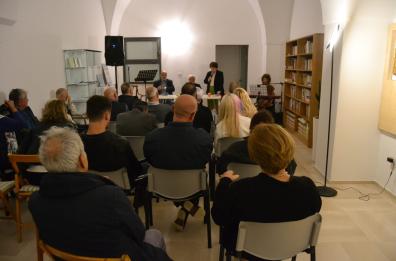 Gagliano del Capo, i versi in canto degli artisti nel Centro studi per la poesia contemporanea &ldquo;Cosimo Russo&rdquo;