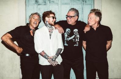 I Sex Pistols in concerto a Bari: il gruppo icona del punk infiammer&agrave; l'Arena del Levante