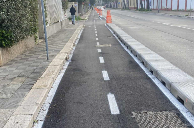 Bari, in via Fanelli la pista ciclabile che nessuno vuole: &laquo;Arteria inutile e fatta male&raquo;