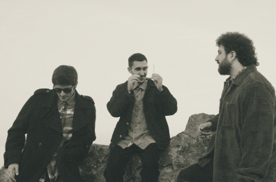 Red Red Flamingo debutta con &laquo;Sugarland&raquo;: un viaggio sonoro tra Sixties, britpop e immaginari cinematografici