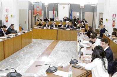 Taranto, il sindaco Bitetti: «Sui conti del Comune iniziata l’operazione verità» Taranto, il sindaco Bitetti: «Sui conti del Comune iniziata l’operazione verità»