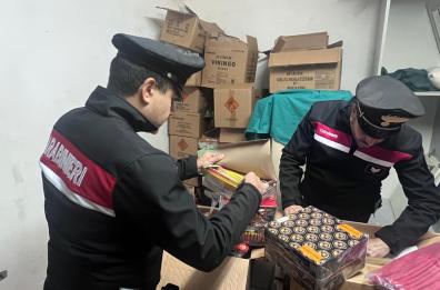 Scorrano, in casa nascondeva 500 chili di botti di Capodanno: denunciato un 70enne VIDEO