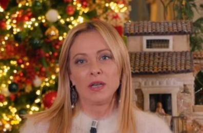 Nel video di auguri della premier Giorgia Meloni sui social c'&egrave; un presepe  made in Foggia