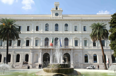 Bari, un calcio ai ricercatori precari dell'universit&agrave;. &laquo;Bisogna stabilizzarli&raquo;