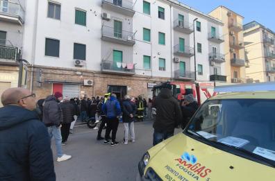 Foggia, cede un muro portante: evacuate dodici famiglie da una palazzina 