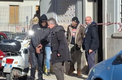 Bari, nella palazzina sgomberata dopo il crollo in via Pinto dormivano i senza tetto: interviene la polizia locale