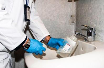 Allarme legionella a Bari, scatta il maxi piano di prevenzione dell'Asl nei B&b e nelle Rsa: 12 strutture bonificate