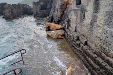 Tricase, masso frana a Marina Serra: nessun ferito