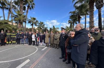 Tricolore a Bisceglie per Carlo De Trizio, carabiniere morto a Nassirya
