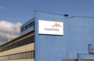 Ex Ilva, i commissari chiedono 7 miliardi di danni ad ArcelorMittal: &laquo;Ha svuotato il siderurgico di Taranto&raquo;