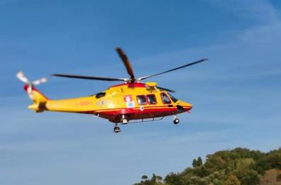 Operaio barese cade da un'altezza di 4 metri nel cantiere dell'ospedale di Tolentino: &egrave; grave