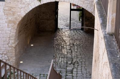 Il Castello di Cellamare si trasforma in una escape room: un mistero da risolvere