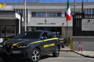 Fasano, lido noleggiava ombrelloni senza scontrini: Gdf scopre 1,3 milioni di ricavi in nero, denunciato titolare