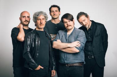 Passa dalla Puglia il tour dei Mercanti di Liquore: &laquo;Non ci troverete mai&raquo; fa tappa a Bari e Nard&ograve;