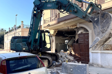 San Ferdinando, l’ufficio postale è chiuso da due mesi. Il sindaco: «Basta, ora denuncio» San Ferdinando, l’ufficio postale è chiuso da due mesi. Il sindaco: «Basta, ora denuncio»