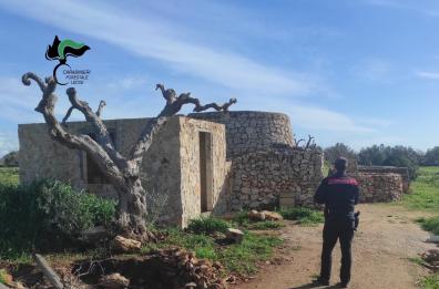 Alliste, sequestro di un cantiere abusivo in area vincolata: il blitz con un drone