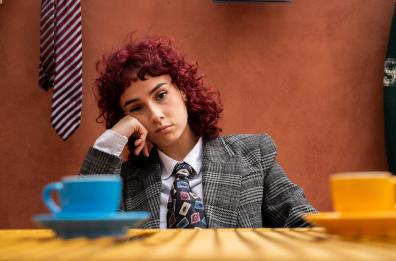 &laquo;Giusto cos&igrave;&raquo;, il coraggio di essere se stessi nel nuovo singolo di&nbsp;Alessandra Orlando