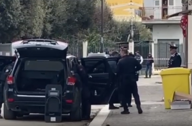 Cerignola, resta ai domiciliari l'86enne che spar&ograve; contro dipendente di una farmacia e si barric&ograve; in casa