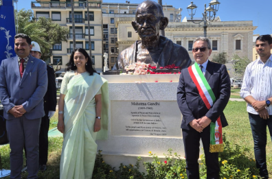 Bollywood sbarca a Brindisi: il waterfront diventa un set Bollywood sbarca a Brindisi: il waterfront diventa un set