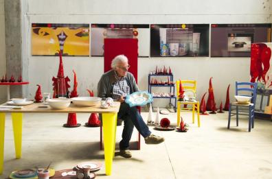 Castellana, la storia dell'artigiano 83enne Federico Simone: dai disegni alla ceramica un amore che vale una vita