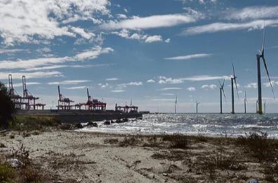 Taranto, non si placa la rabbia per il rigassificatore a Lido Azzurro: &laquo;A 200 metri dalle nostre case&raquo;