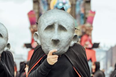 Per colpa del vento forte rinviata l&rsquo;ultima sfilata del Carnevale di Putignano
