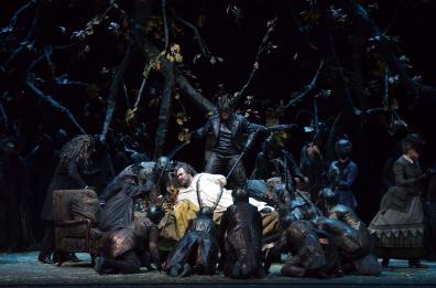 Bari, al Petruzzelli va in scena il Falstaff di Verdi: torna lo spettacolo che incant&ograve; il pubblico nel 2013