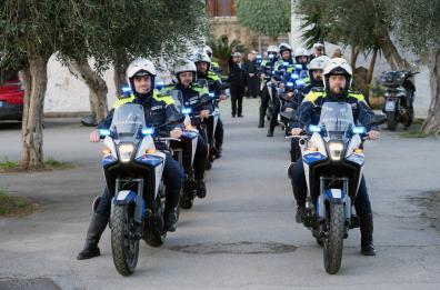 Furto sventato in centro a Bari: due persone denunciate, merce recuperata