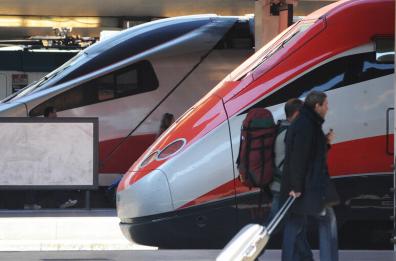 Trasporti, parte oggi lo sciopero dei treni: possibili disagi anche in Puglia. Ecco le fasce garantite Trasporti, parte oggi lo sciopero dei treni: possibili disagi anche in Puglia. Ecco le fasce garantite