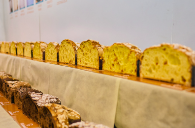 Vola la colomba pasquale, simbolo della primavera italiana: produzione decisamente in crescita per il 2026 Vola la colomba pasquale, simbolo della primavera italiana: produzione decisamente in crescita per il 2026