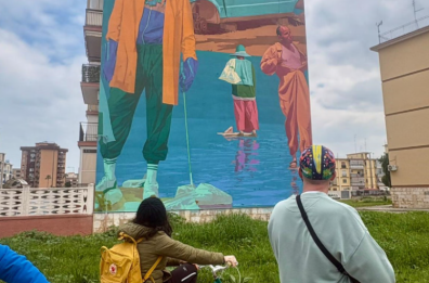 In bici fino al San Paolo  per vedere  i murales: &laquo;Baresi come crocieristi? Il riscatto &egrave; un altro&raquo;