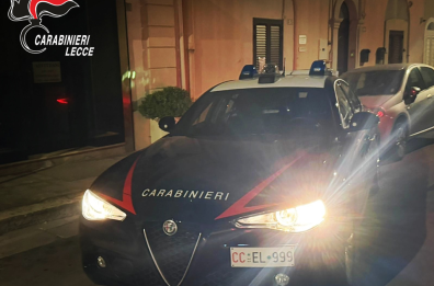 Gallipoli, perseguita la sua ex dottoressa e tenta di sfondare la porta dello studio medico: arrestato