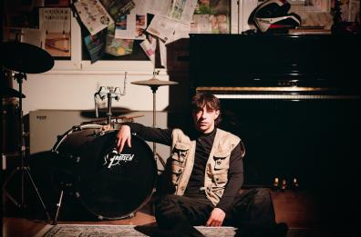 La musica di Guido Cagiva nella colonna sonora dell'&laquo;Avvocato Guerrieri&raquo;: &laquo;Ci sono finito dentro quasi per magia. Mi piace come la serie fotografi una Bari un po' noir...&raquo;