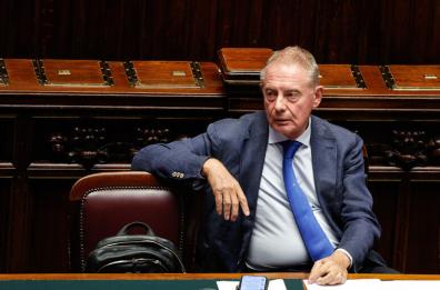 Ex Ilva, le offerte sono sul tavolo del ministero. E Urso smentisce le voci: &laquo;Jindal? Non spegner&agrave; l'area a caldo&raquo;