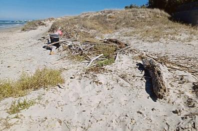Lecce, aggiudicato l&rsquo;appalto per la pulizia spiagge della provincia: soddisfatti i balneari