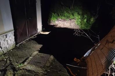 Maltempo in Puglia, dopo le piogge nel Foggiano cedono i terreni: evacuati stabili ad Ascoli Satriano