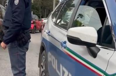 Bari, perquisizioni a Carbonara e Japigia: droga sequestrata nei blitz della Polizia Bari, perquisizioni a Carbonara e Japigia: droga sequestrata nei blitz della Polizia