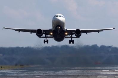Forti turbolenze sul volo Bergamo-Bari, feriti alcuni passeggeri. L'Ansv apre un'inchiesta: &laquo;Un incidente&raquo;