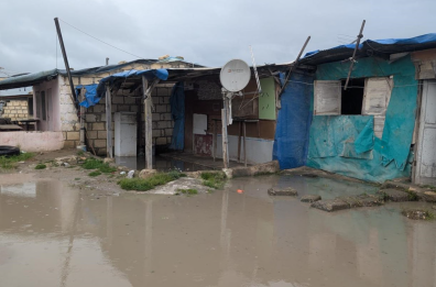 Da anni in attesa del permesso, 29enne si suicida nel ghetto del Foggiano: la tragedia tra l'acqua e il fango