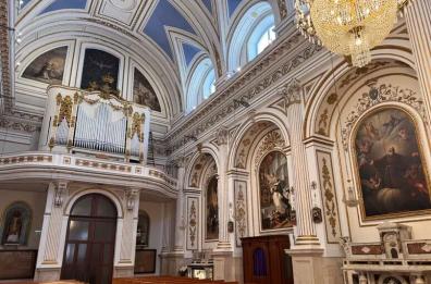 Bari, riapre la chiesa di San Francesco nel quartiere Libert&agrave;: i lavori per 2 milioni pagati da una famiglia