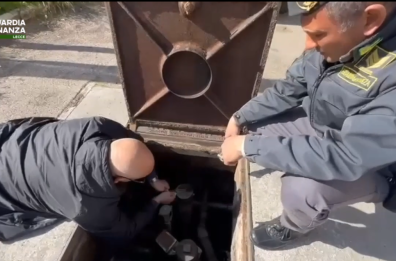 Gallipoli, maxi frode sul gasolio per agricoltura: tre arresti domiciliari in Salento e 23 indagati Gallipoli, maxi frode sul gasolio per agricoltura: tre arresti domiciliari in Salento e 23 indagati