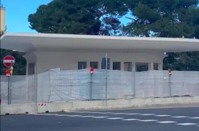 &laquo;Via la parola pacchetti nell'affidamento&raquo;: a Lecce lo scontro politico per l'infopoint e l'area ex Agip