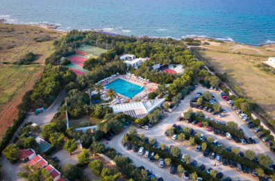 Carovigno, ancora veti sulla trasformazione in villaggio a 5 stelle del camping Meditur 