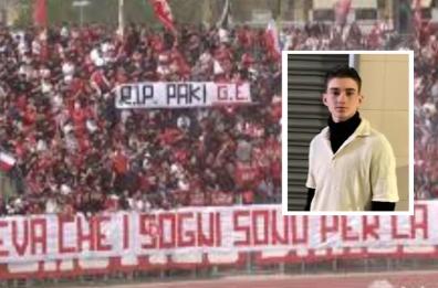 Palloncini bianchi e striscione in curva Nord: a Barletta l'addio a Paky, morto a 16 anni nell'incidente in scooter