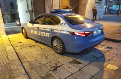 Taviano, aveva in casa un tesserino della polizia contraffatto: denunciato dalla Polizia 
