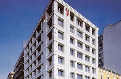 Gli spioni della &laquo;squadra Fiore&raquo; lavorarono nella nuova PopBari: intercettazioni abusive e dossieraggi. Caccia ai mandanti