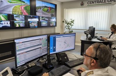 Foggia, inaugurata la nuova sala operativa della polizia locale: &laquo;Ora pi&ugrave; videosorveglianza&raquo; VIDEO