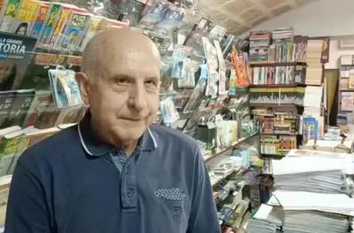 Bari, viaggio nella storica edicola di Tonino: 73 anni raccontati in un video