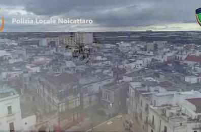 Noicattaro, 11 incivili abbandonano rifiuti per strada: beccati dalle fototrappole